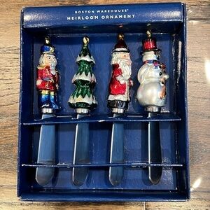 1998 Boston Warehouse Spreaders/Butter Spreader/Cheese Spreader/Holiday Table
